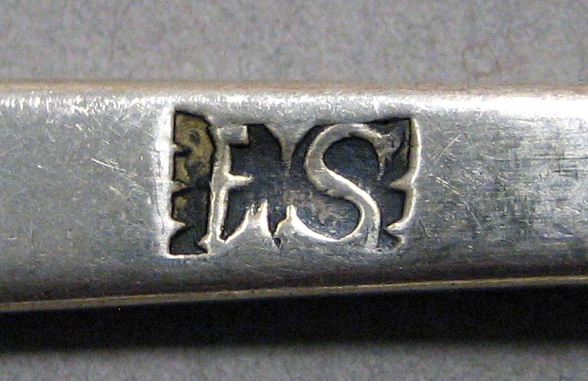 1998.0004.3783 Silver Spoon mark