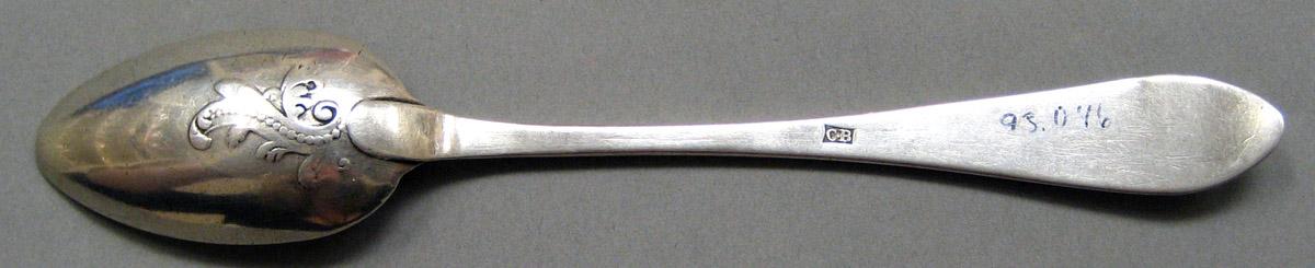 1998.0004.3789 Silver Spoon underside
