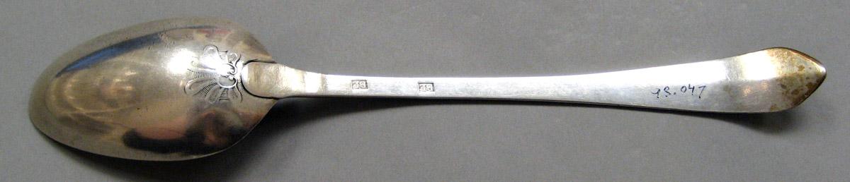 1998.0004.3790 Silver Spoon underside