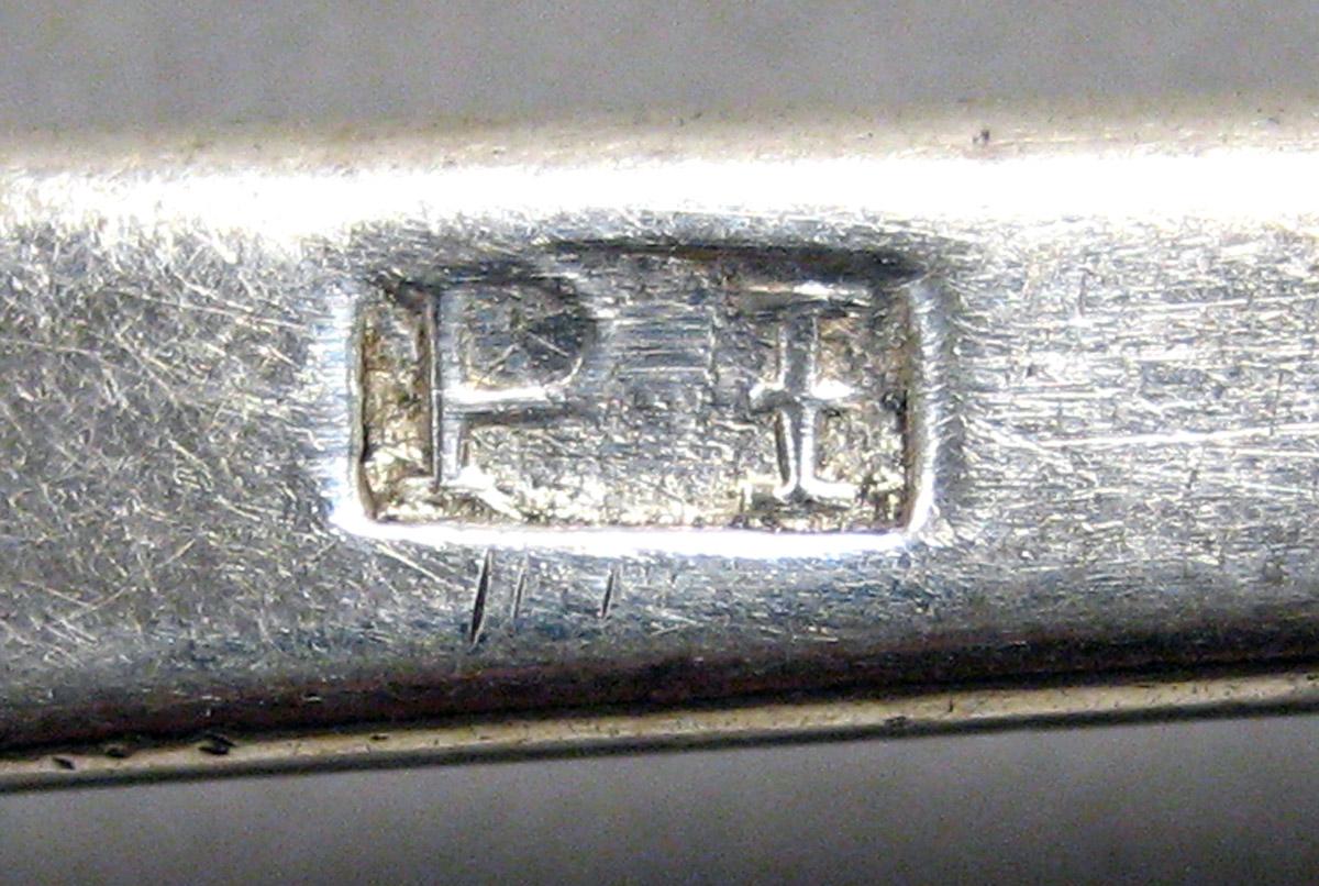 1998.0004.3792 Silver Spoon mark