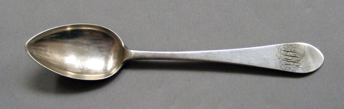 1998.0004.3794 Silver spoon upper surface