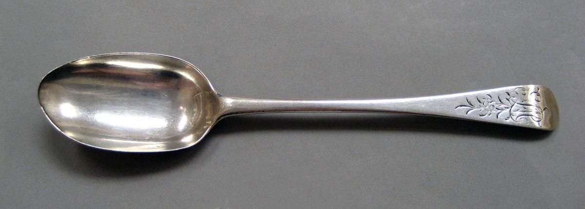 1998.0004.3797 Silver spoon upper surface
