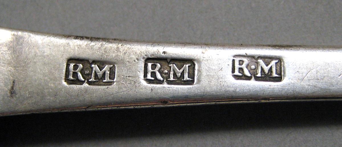 1998.0004.3798 Silver spoon mark
