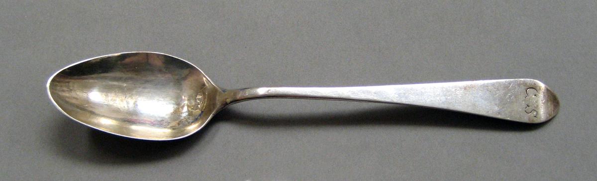 1998.0004.3804.001 Silver spoon upper surface