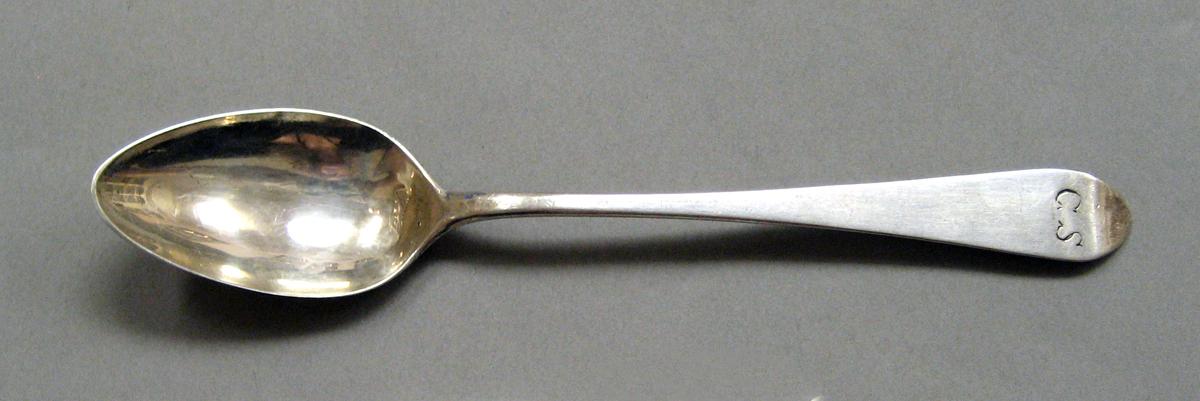 1998.0004.3804.002 Silver spoon upper surface