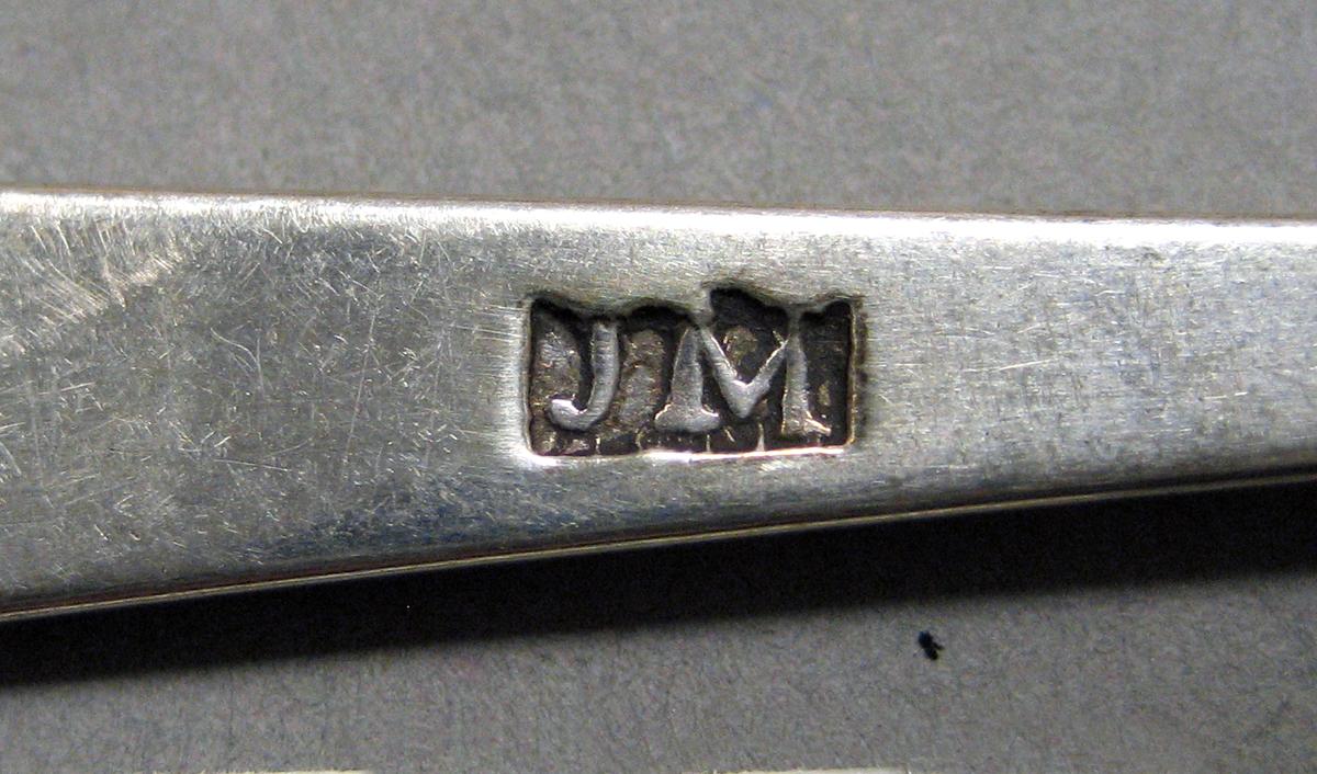 1998.0004.3804.002 Silver spoon mark