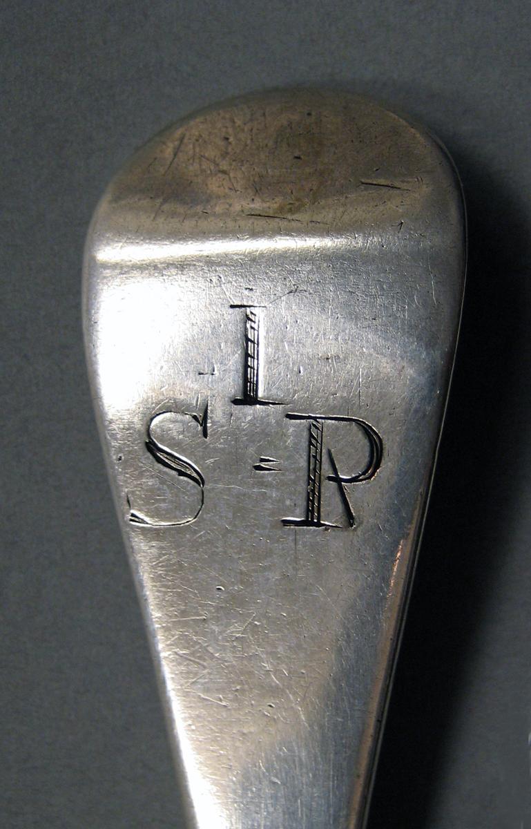 1998.0004.3805 Silver spoon engraving