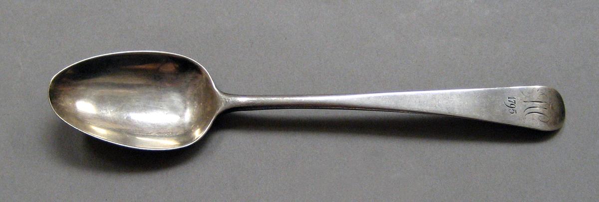 1998.0004.3806 Silver spoon upper surface