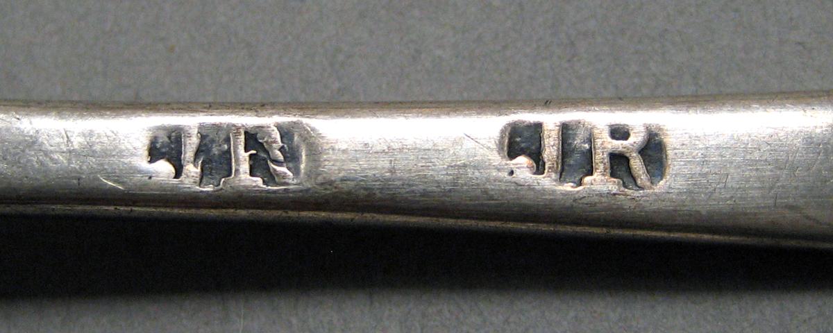 1998.0004.3806 Silver spoon mark