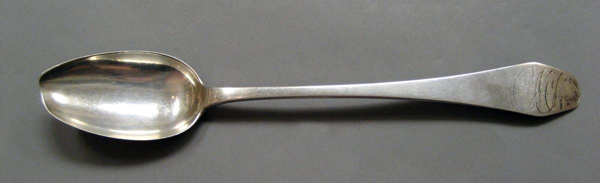 1998.0004.3810 Silver spoon upper surface