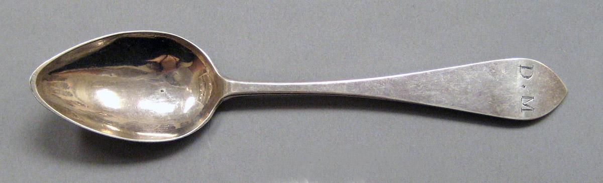 1998.0004.3813 Silver Spoon upper surface