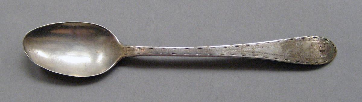 1998.0004.3814 Silver Spoon upper surface