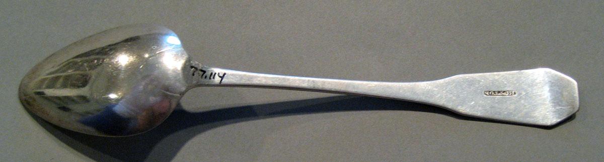 1998.0004.382.001 Silver Spoon underside