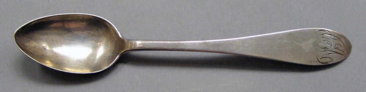 1998.0004.3821 Silver Spoon upper surface