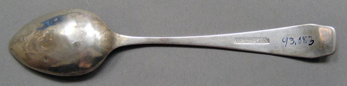 1998.0004.3826 Silver Spoon underside