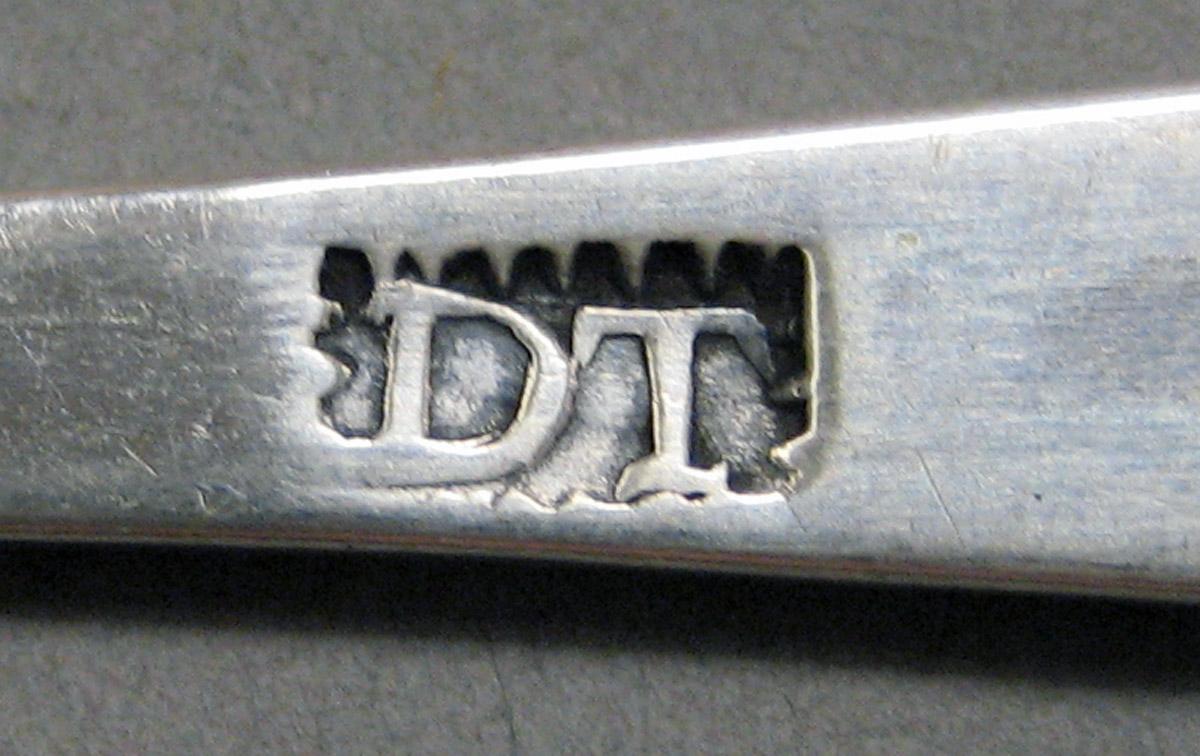 1998.0004.3827 Silver Spoon mark