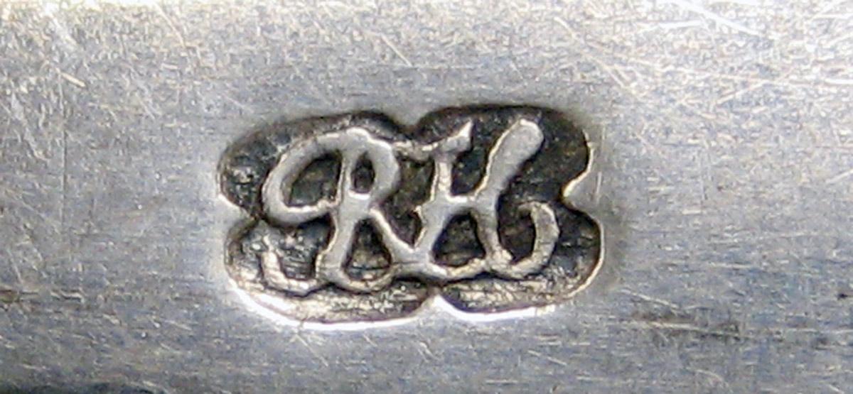 1998.0004.3828 Silver Spoon mark