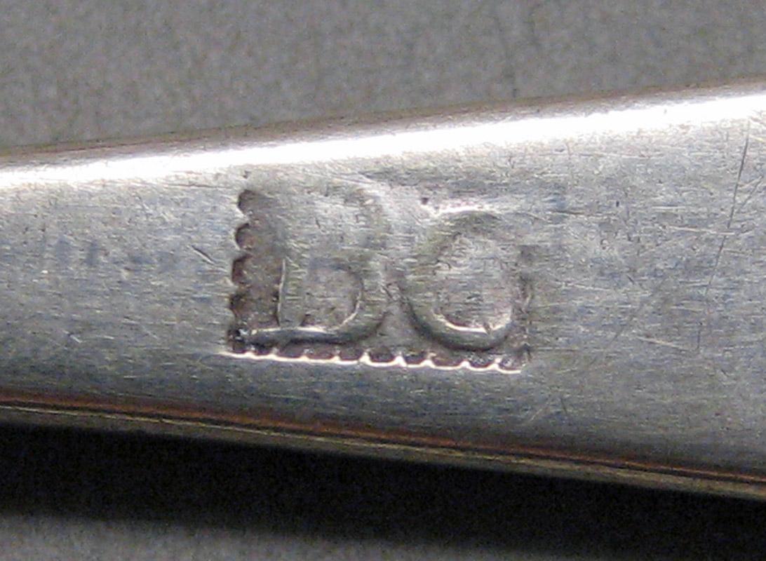 1998.0004.3829 Silver Spoon mark