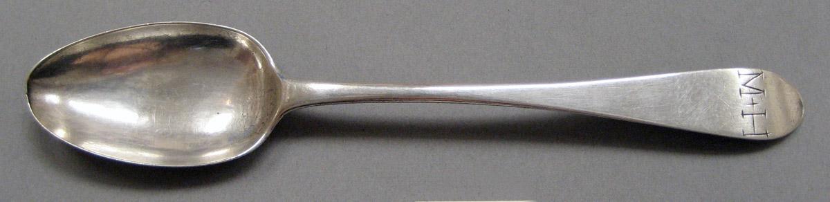 1998.0004.3832 Silver Spoon upper surface