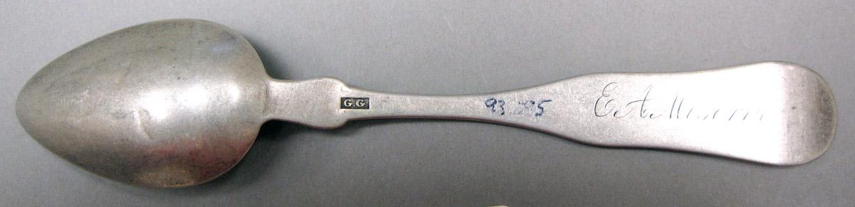 1998.0004.3838 Silver Spoon underside