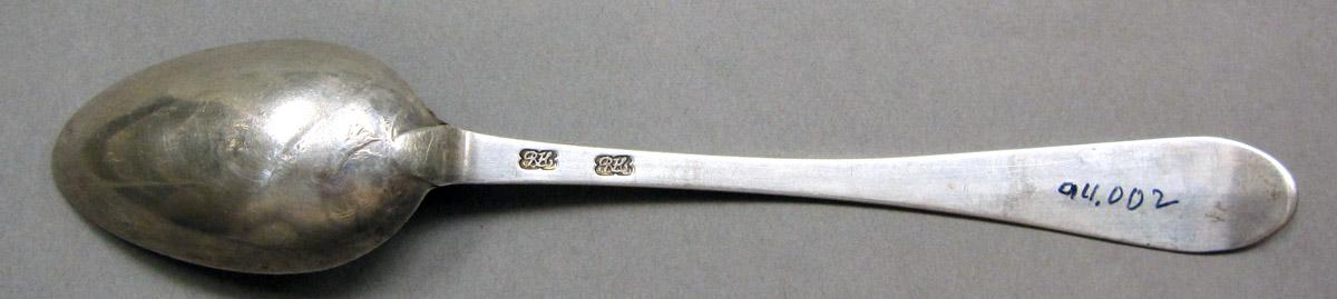 1998.0004.3844 Silver Spoon underside