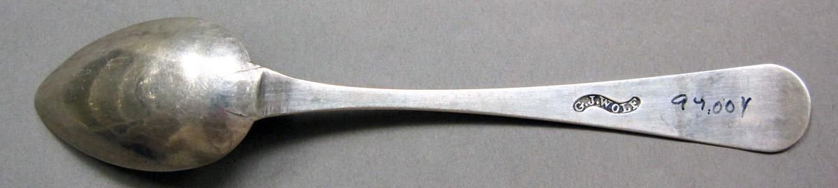 1998.0004.3846 Silver Spoon underside