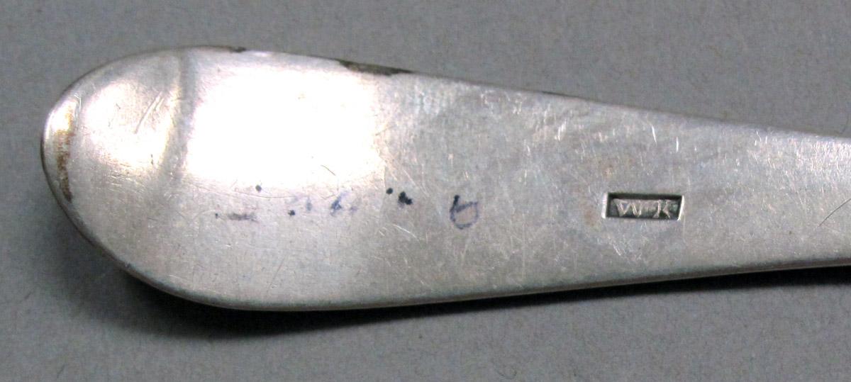 1998.0004.3847.001 Silver Spoon mark