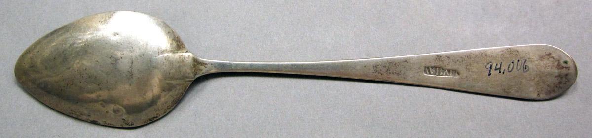 1998.0004.3848.001 Silver Spoon underside
