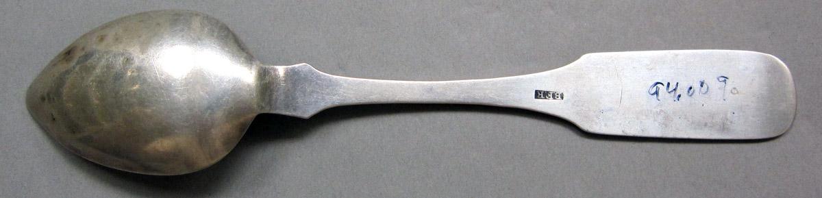 1998.0004.3851 Silver Spoon underside