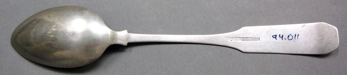 1998.0004.3853 Silver Spoon underside