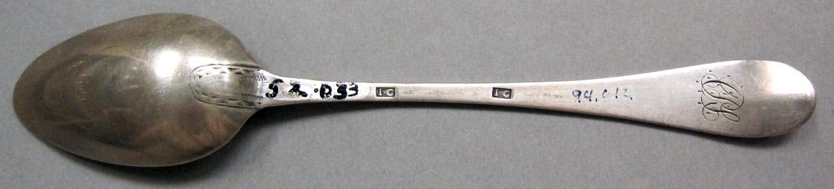 1998.0004.3854 Silver Spoon underside
