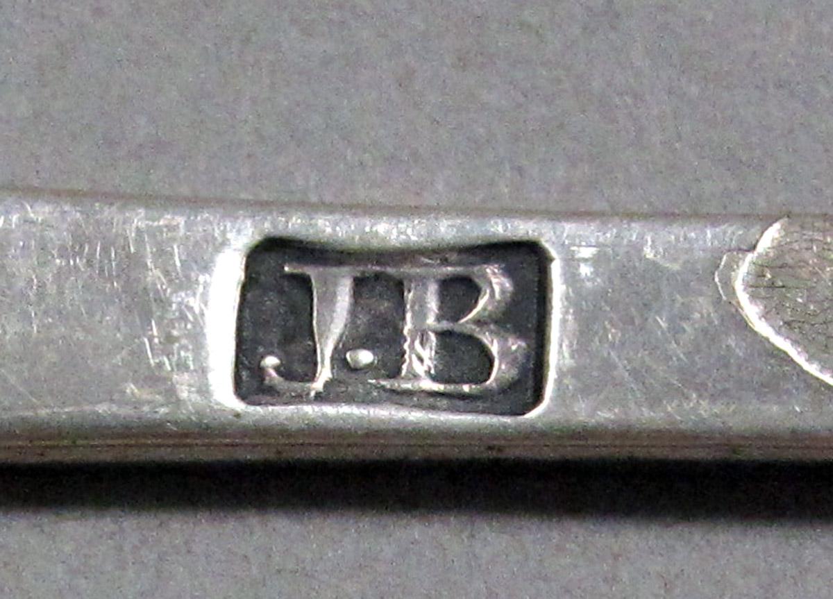 1998.0004.3856 Silver Spoon mark