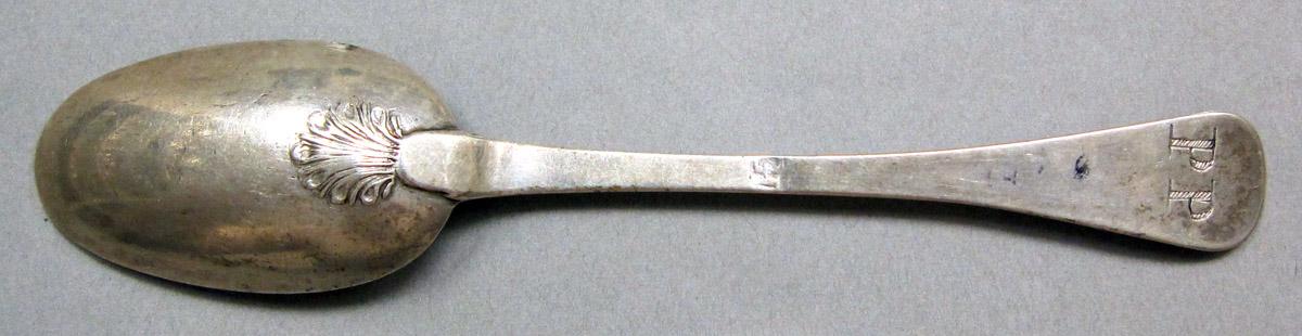 1998.0004.3858 Silver Spoon underside
