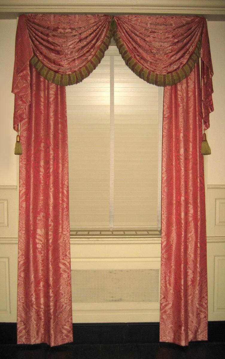 1958.0630.003 window treatment