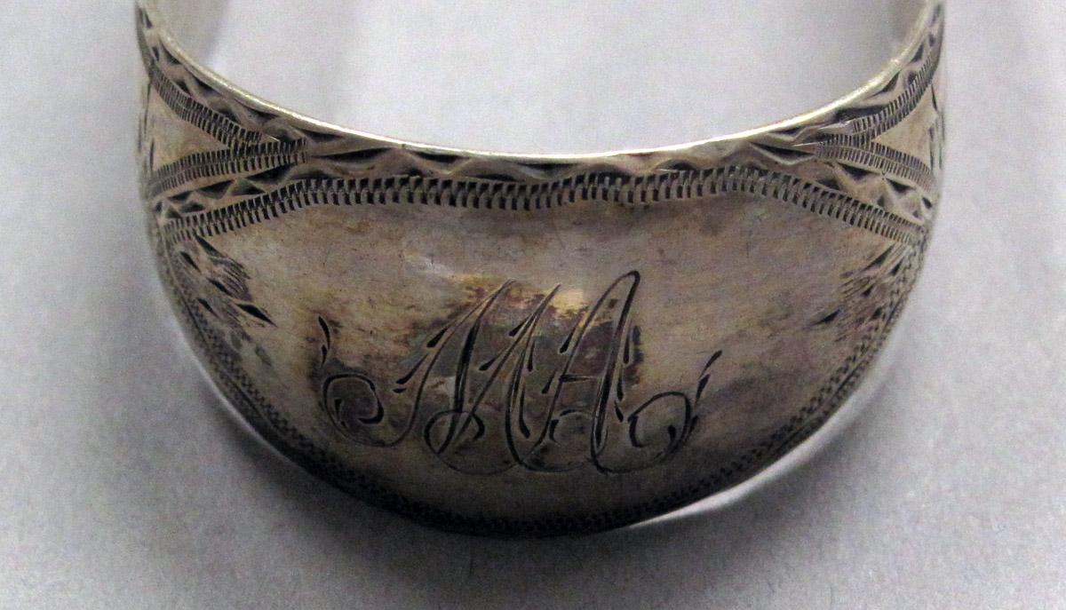 1998.0004.3867 Silver Tongs engraving