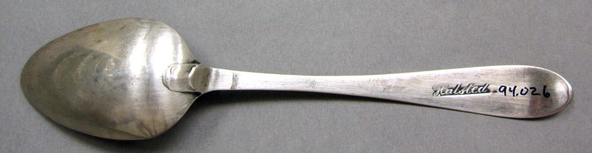 1998.0004.3868.001 Silver Spoon underside