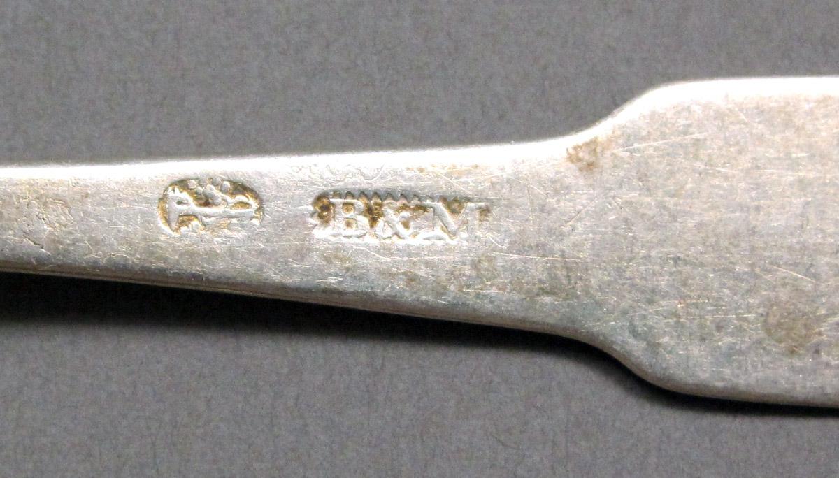1998.0004.3872 Silver Spoon mark
