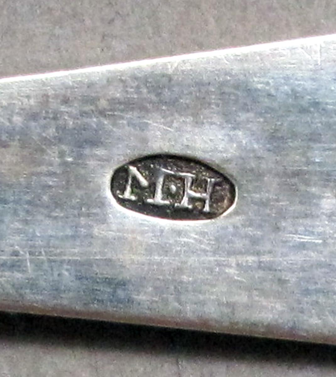 1998.0004.3875 Silver Spoon mark
