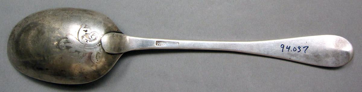 1998.0004.3879 Silver Spoon underside