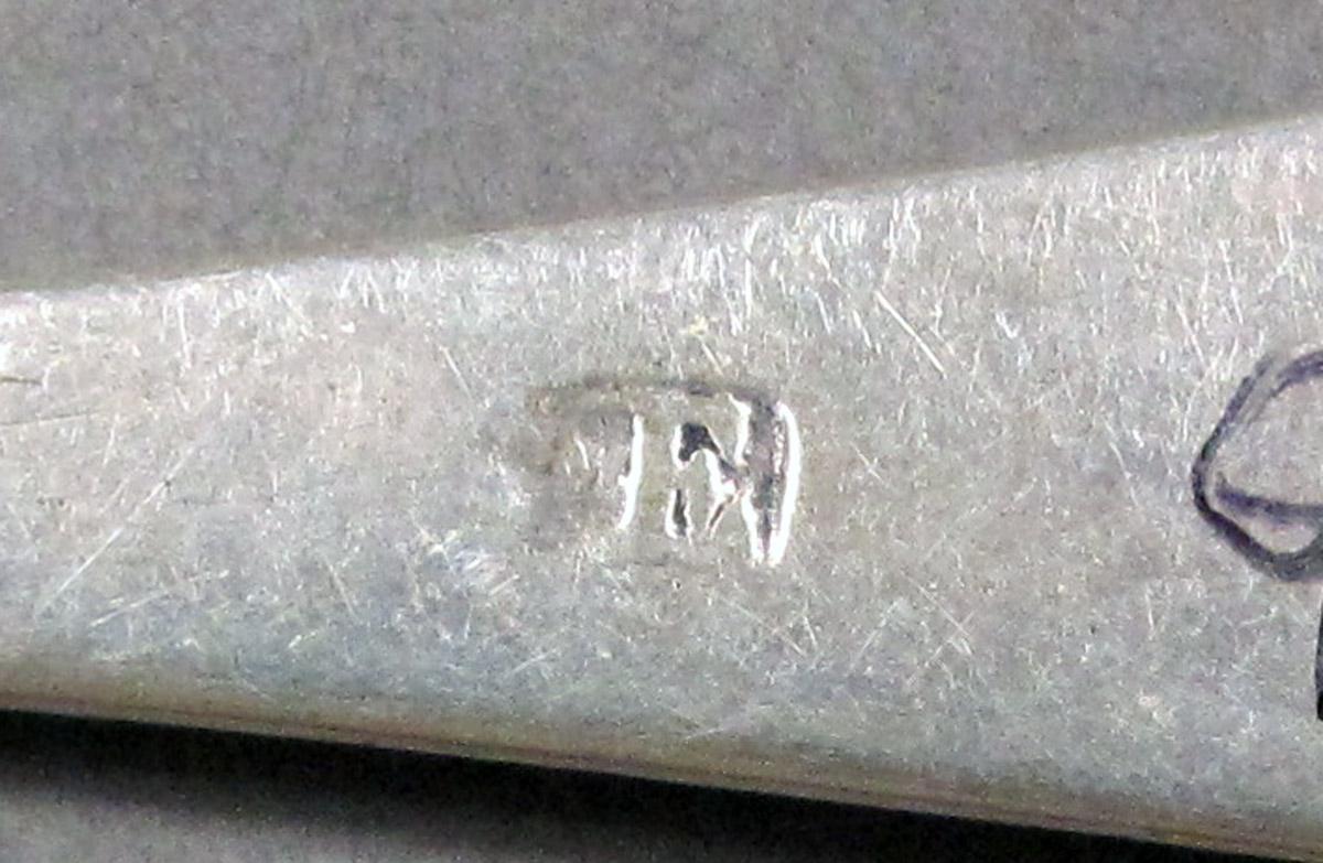 1998.0004.3906 Silver Spoon mark