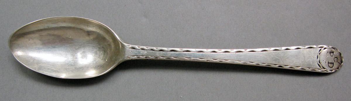 1998.0004.3911 Silver Spoon upper surface