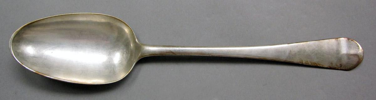 1998.0004.3912 Silver Spoon upper surface