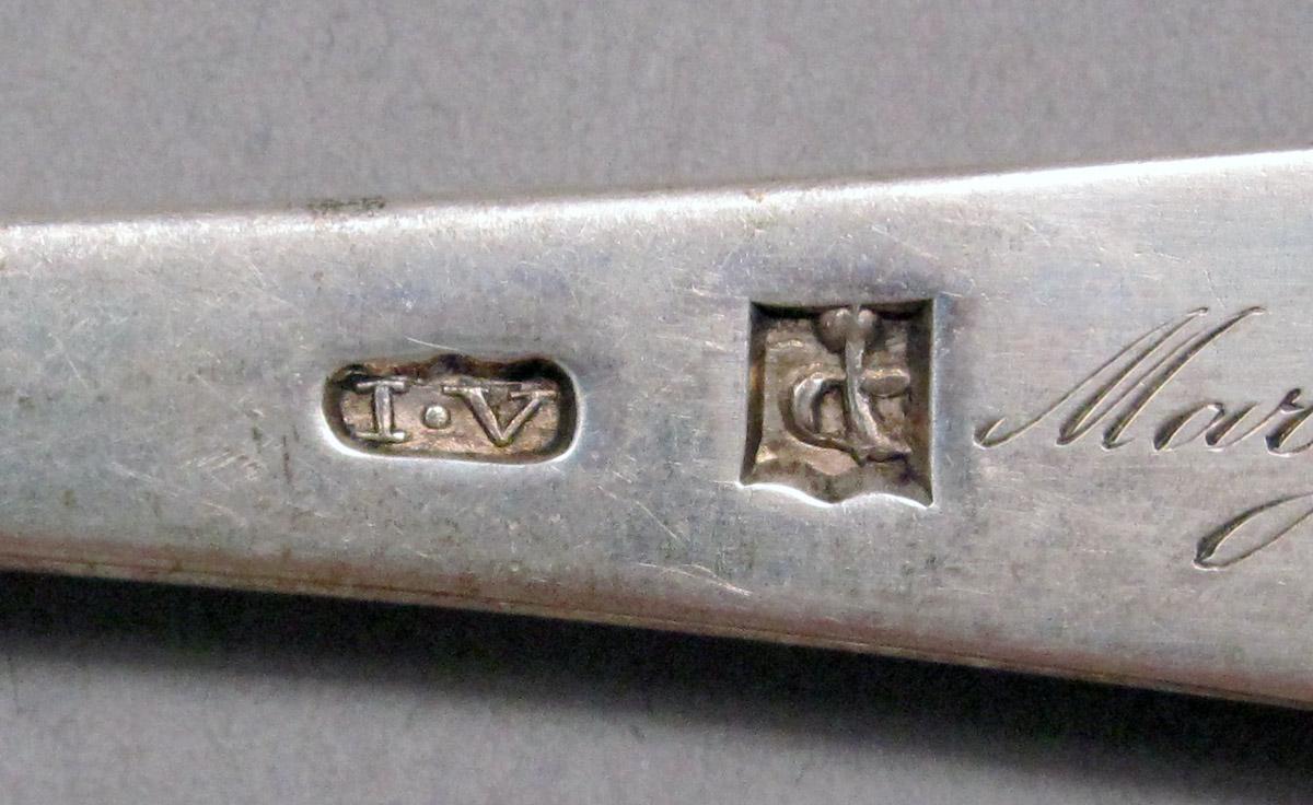 1998.0004.3912 Silver Spoon mark
