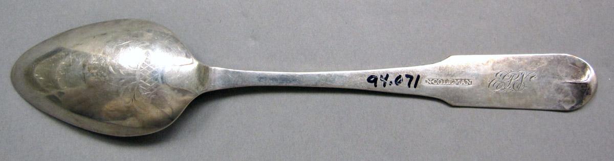 1998.0004.3913.004 Silver Spoon underside
