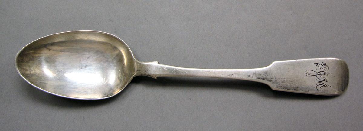 1998.0004.3923 Silver spoon upper surface