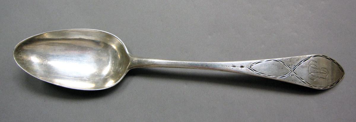 1998.0004.3927 Silver spoon upper surface