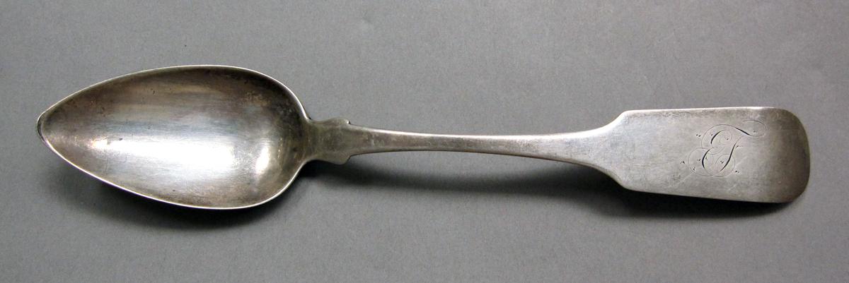 1998.0004.3932 Silver spoon upper surface