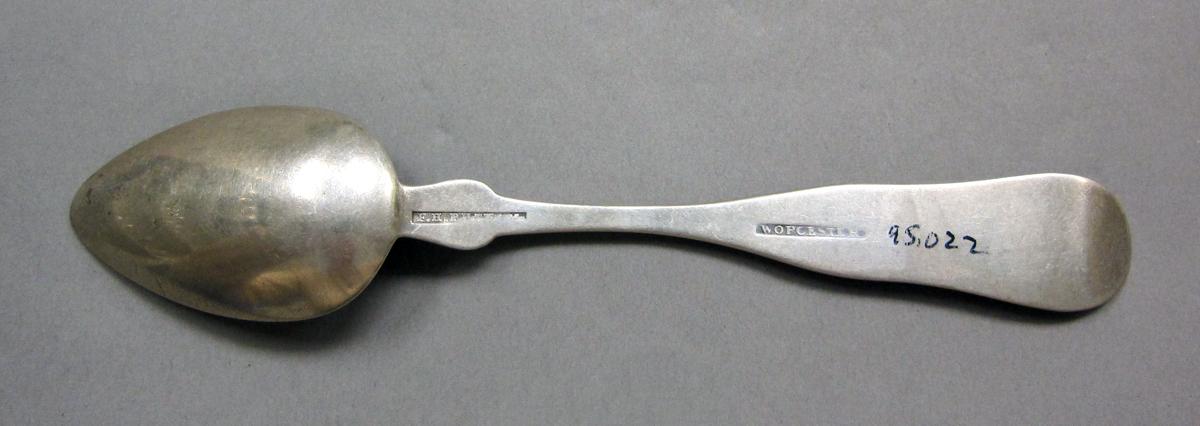 1998.0004.3935 Silver spoon underside