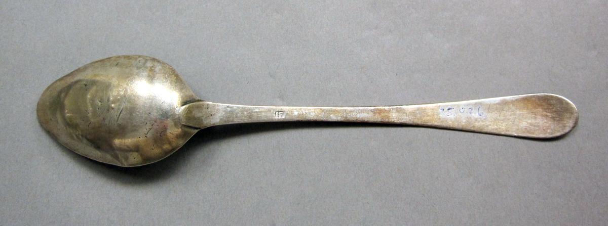 1998.0004.3939 Silver spoon underside