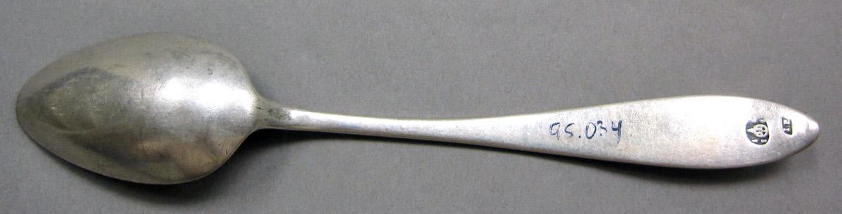 1998.0004.3947 Silver Spoon underside